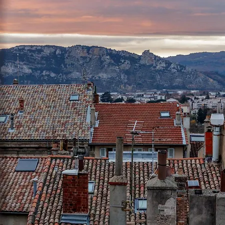 Unique Au Coeur Historique De Appartement Valence (Drome)