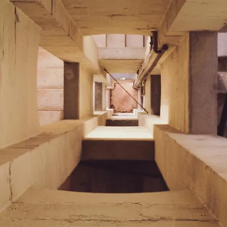 Unique Au Coeur Historique De Valence (Drome)